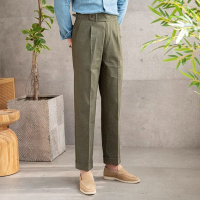 herren-olivgrüne-hose-klassischer-schnitt-zeitloses-design-modell-bietet-elegante-passform