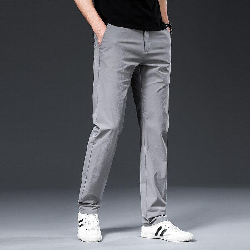 Herren-grau-hoch-taillierte-hose-mit-vintage-look-und-eleganter-faltennaht