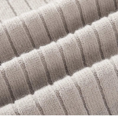 Eleganter Kaschmir Pullover für Herren mit Halbzipper für kaltes Wetter und vielseitige Styles.