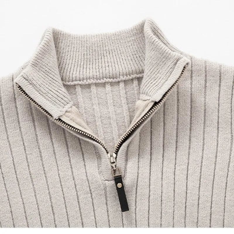 Eleganter Kaschmir Pullover für Herren mit Halbzipper für kaltes Wetter und vielseitige Styles.