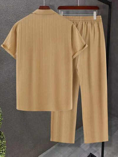 Herren-Button-Up-Hemd und Hose mit Kordelzug von Marco Marino™, vielseitig und stilvoll.