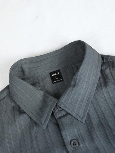 Herren-Button-Up-Hemd und Hose mit Kordelzug von Marco Marino™, vielseitig und stilvoll.