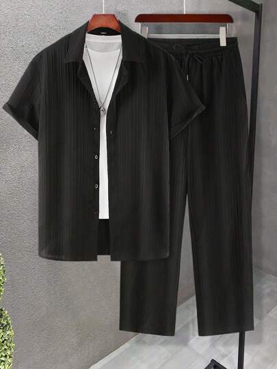 Herren-Button-Up-Hemd und Hose mit Kordelzug von Marco Marino™, vielseitig und stilvoll.