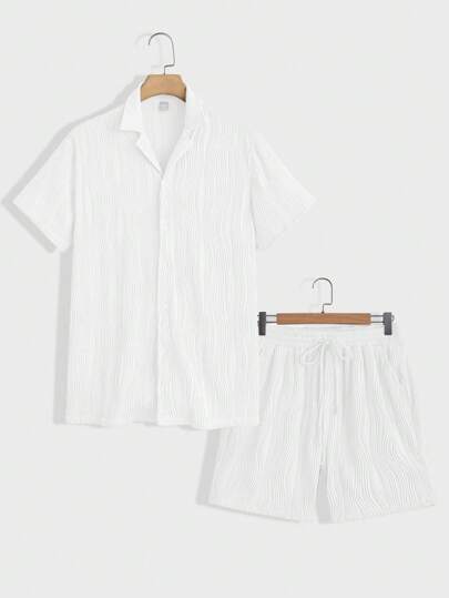Marco Marino™ Herren Kurzarm-Shirt und Shorts Set in Unifarben für lässige Sommermode.