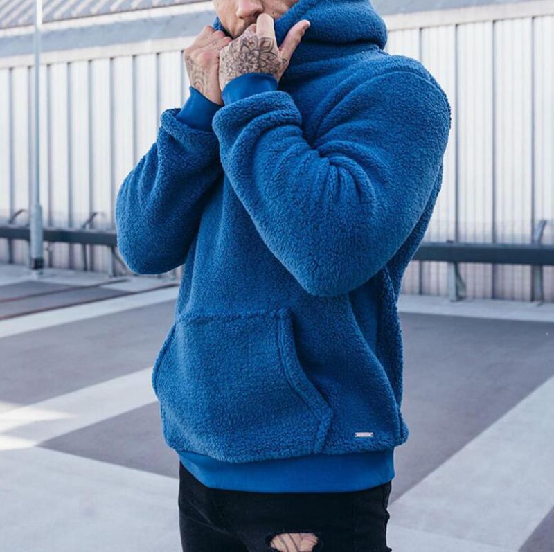 Jonas – Warm Fleece Hoodie with Front Pockets Men