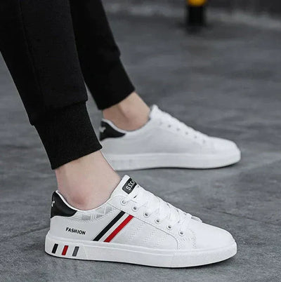 Comfortable Cushioned-Sole Trainers Men with Stripe Accents